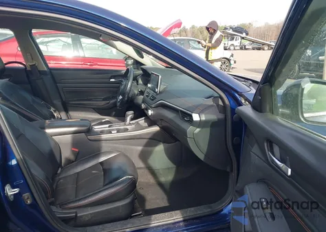 2019 Nissan Altima 2.5 Sr z USA, uszkodzony, nr VIN 1N4BL4CV6KC131911